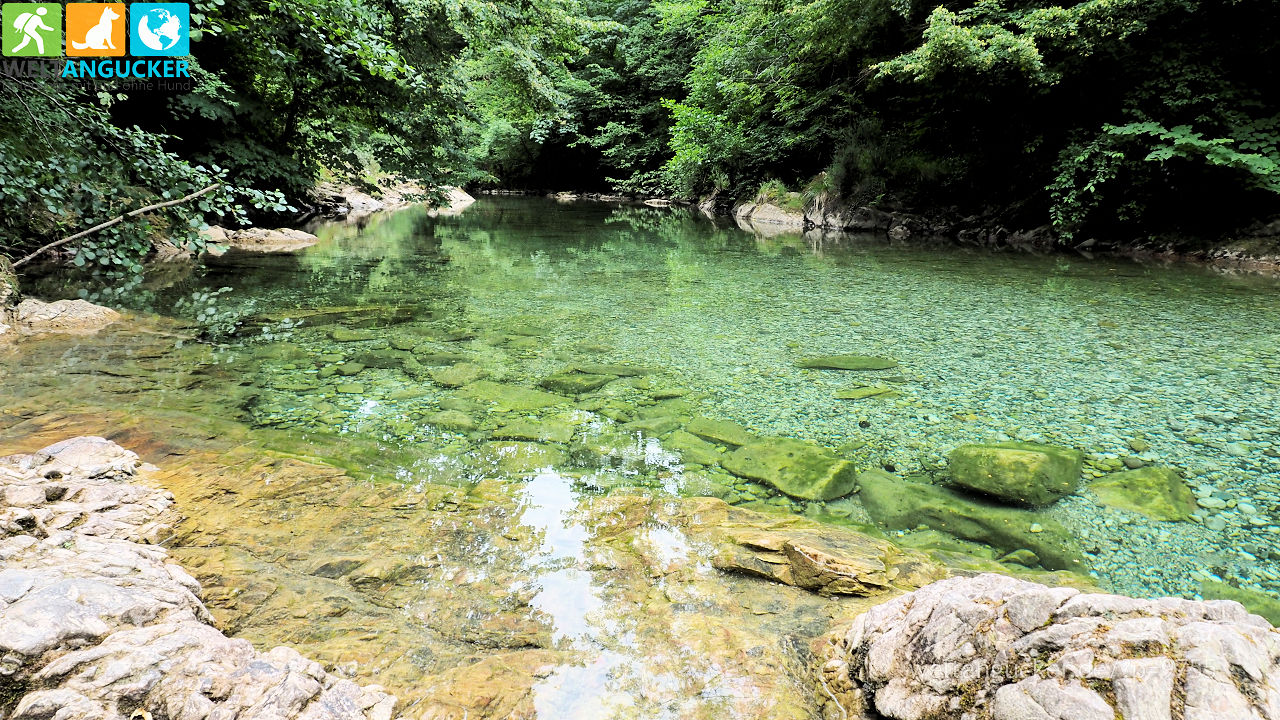 12/48 - Santianes de Tornín: Entlang des Río Dobra zur Olla de San Vicente (Cangas de Onís, Asturien, Spanien)