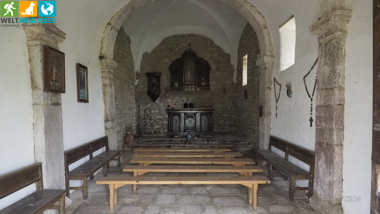 13/30 - Ermita de Nuestra Señora de Ventaniella (Sobrefoz, Parque Natural de Ponga, Asturien, Spanien)