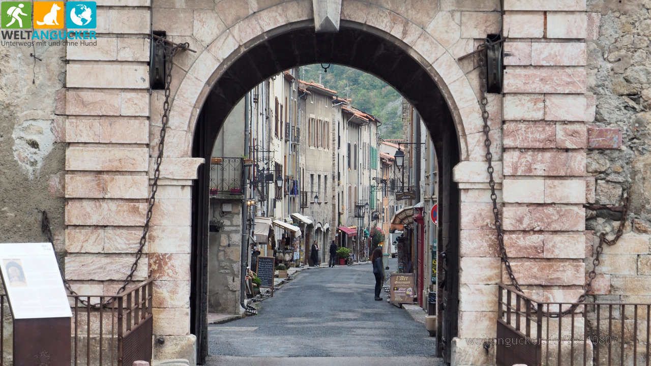 24/51 - La porte d&#039;Espagne, Villefranche-de-Conflent (Pyrénées-Orientales, Okzitanien, Frankreich)