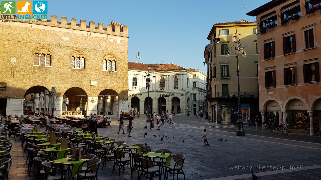 Piazza dei Signori in Treviso (Venetien, Italien)