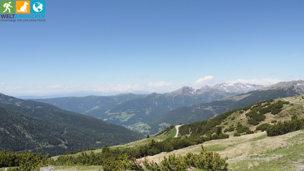 3/10 - Panorama vom Wanderweg 11 zur Getrumalm in Reinswald (Sarntal, Südtirol, Italien)