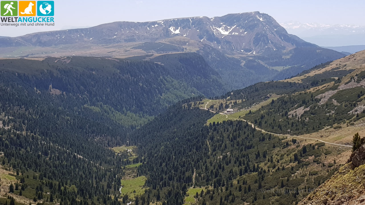 Wanderweg 7 zum Latzfonser Kreuz (Sarntal, Südtirol, Italien)