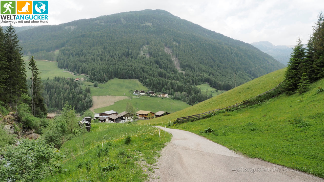 4/12 - Wanderweg 7a in Unterreinswald zu den Reinswalder Mühlen (Sarntal, Südtirol, Italien)