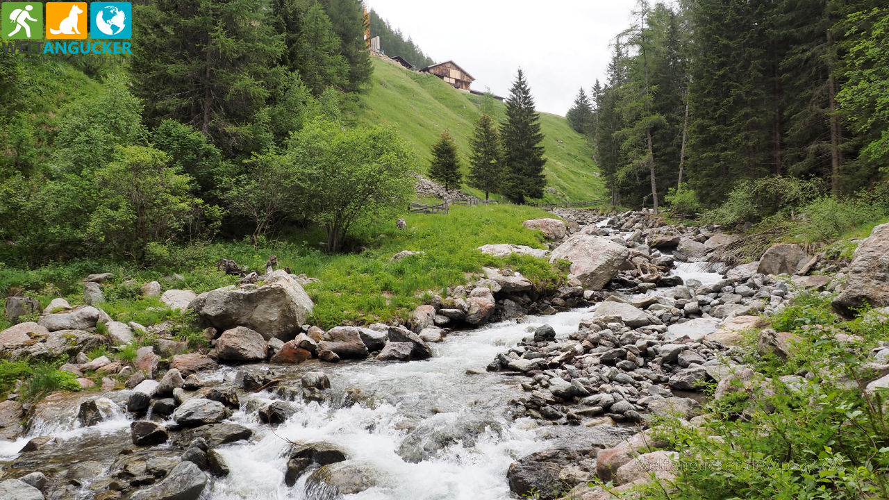 1/14 - Getrumbach am Wanderweg 7a zu den Reinswalder Mühlen (Sarntal, Südtirol, Italien)