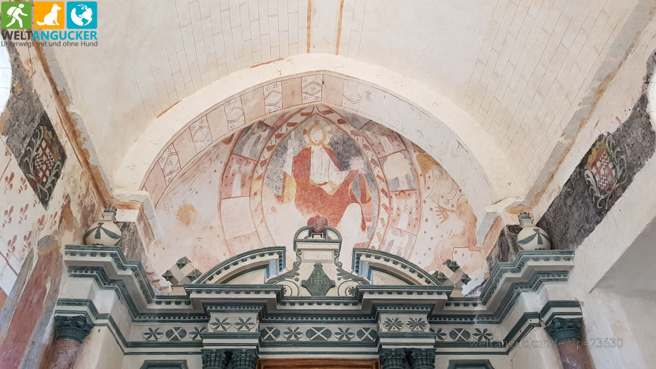 Deckenmalerei in der Église Saint-Léger in Champagné-le-Sec (Vienne, Nouvelle Aquitaine, Frankreich)