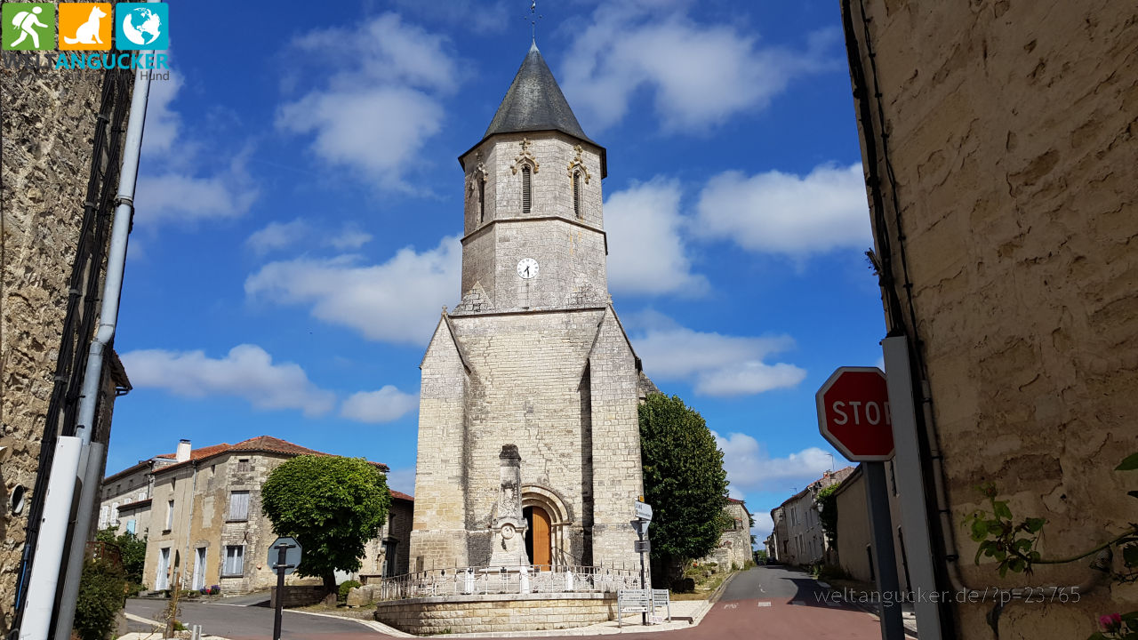 Eglise Saint-Jacques in Tusson
