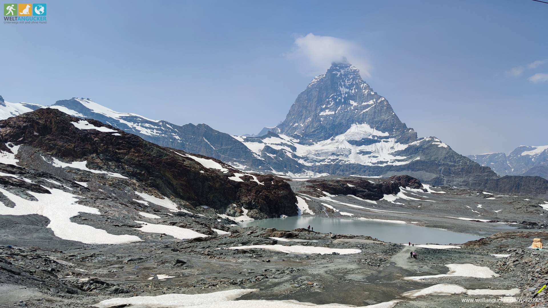 Blick über den Theodulsee auf das Matterhorn.
