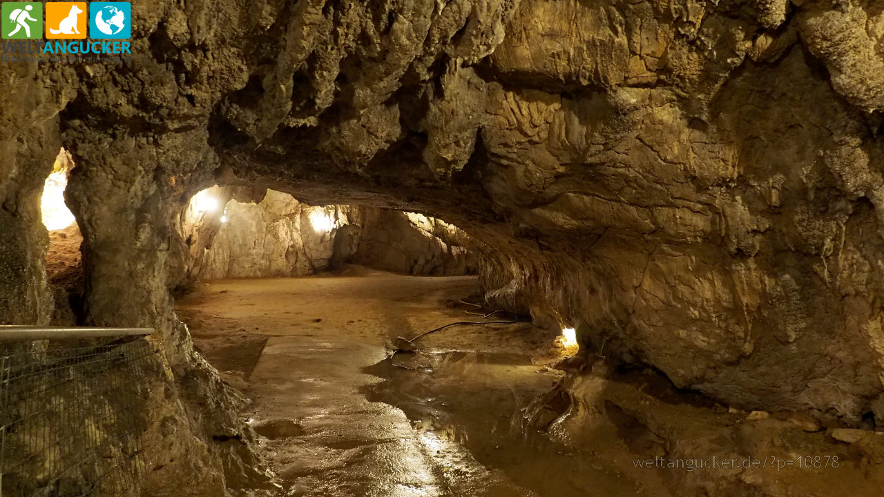 6/25 - &quot;Geburt eines Stalagmiten&quot;, Grotte fortifiée Cova Bastera, Villefranche-de-Conflent (Pyrénées-Orientales, Okzitanien, Frankreich)